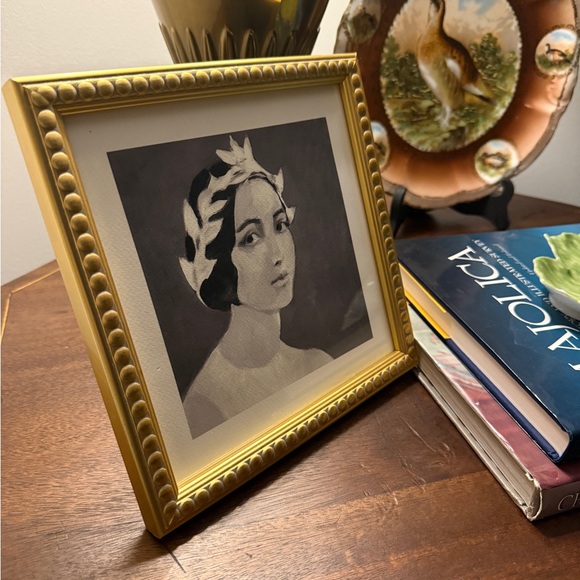 “Young Lady” Monochromatic Portrait in Antiqued Gold Beaded Frame - Picture 3 of 4